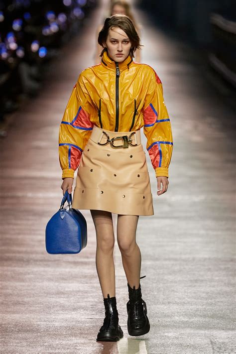 sp1018 louis vuitton|louis vuitton pre fall collection.